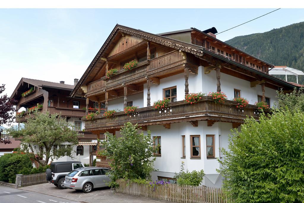Haus Gaisberger Lägenhet Mayrhofen Exteriör bild